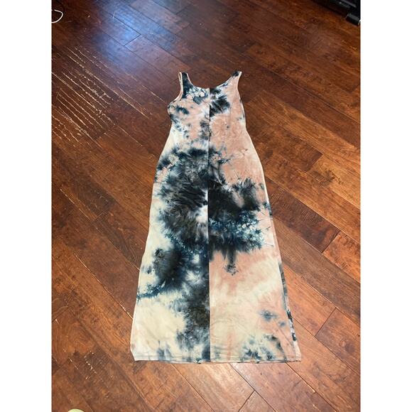Heart Hips Maxi Tie Dye Dress - Sz Large - Picture 5 of 6
